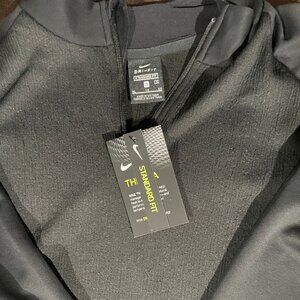 Nike Dri-Fit Therma pullover New Women's Size XL